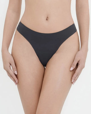 Aimer Soft Essence Seamless Smooth Thong