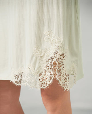 Aimer Lace Wide Shoulder Short Nightgown