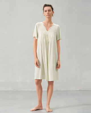 Aimer Lace Built-in Padded Nightgown