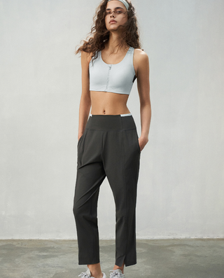 Aimer Slim Cropped Sports Pants