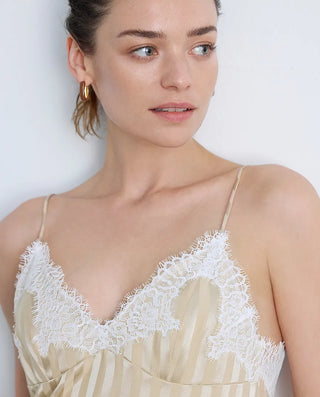 aimer-lace-striped-camisole-top-am41c321-9